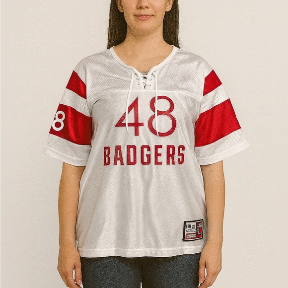 PINK Victoria's Secret Size Small Wisconsin Badgers hockey Jersey - Picture 1 of 7